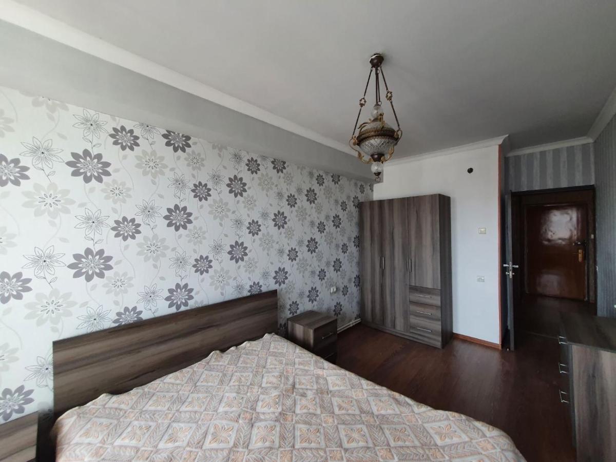 Apartment In Yerevan On Amiryan Street Exteriér fotografie
